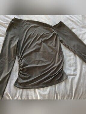 NWOT Second Skin By RD Style Olive Green Off-Shoulder Women's Top
